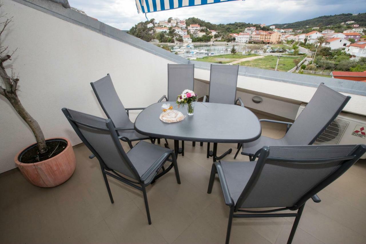 Apartment Sanja Rab Town Exteriér fotografie